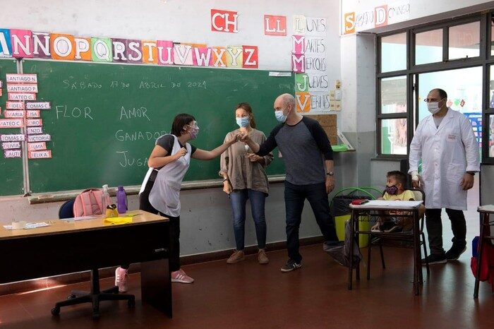 Rodríguez Larreta visitó la Escuela Primaria N°2 de Villa Crespo