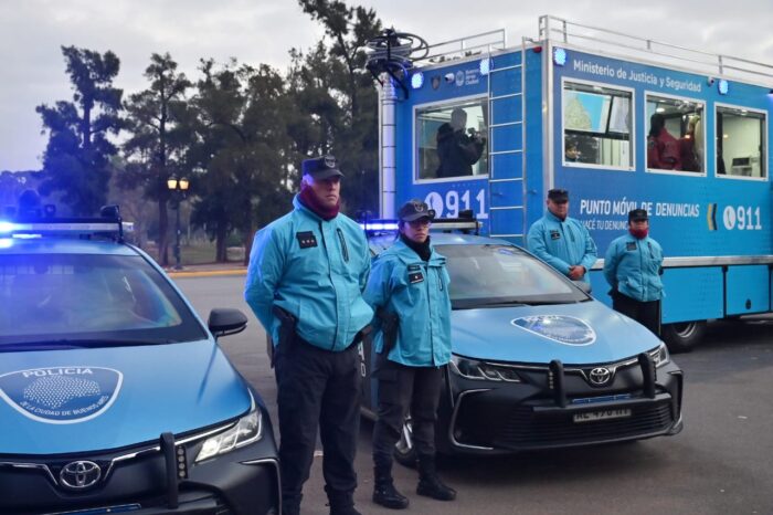 Cómo funciona la primera Unidad Móvil de Monitoreo y Denuncias de la Policía