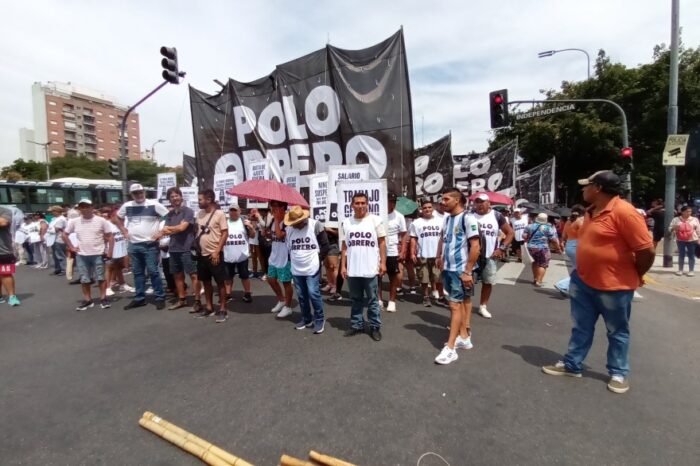 Cortes piqueteros en accesos a la Capital Federal y en puntos neurálgicos de todo el país