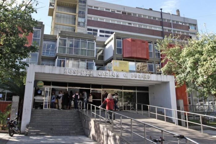 Protesta en el Hospital Durand por la falta de aire acondicionado en quirófanos