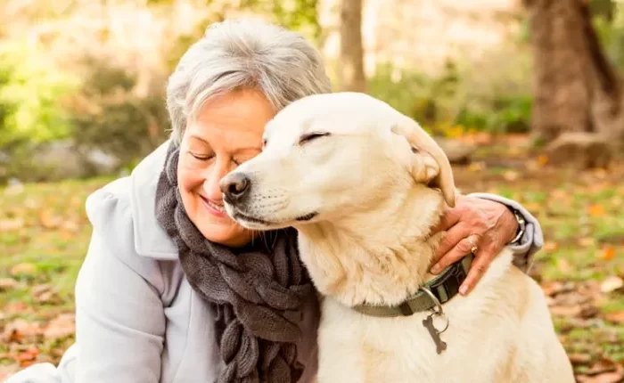 Las mascotas podrán acompañar a los adultos mayores en geriátricos porteños