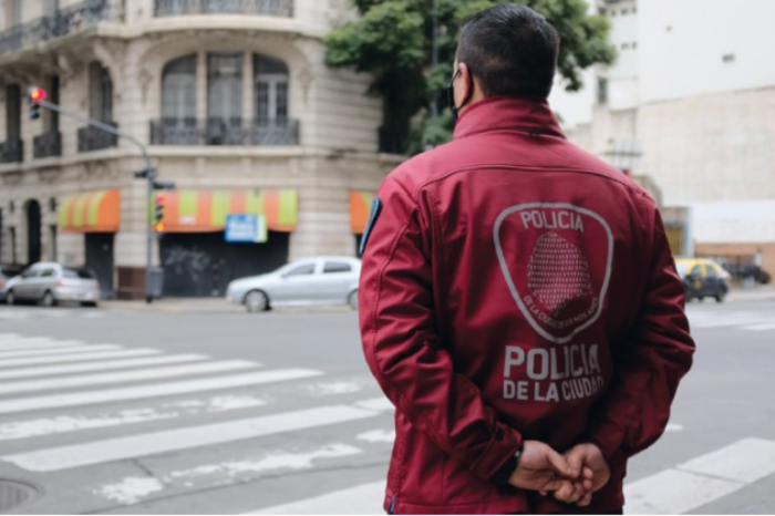 Un joven recibió un tiro en la cabeza durante una disputa por el liderazgo de un barrio en Barracas