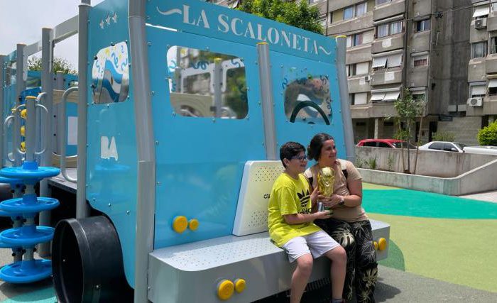 Un patio de juegos dedicado a "Argentina Campeón Mundial" fue inaugurado en Lugano I y II