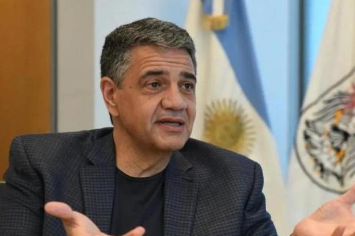 Tras el paro docente, Jorge Macri confirmó que descontará el día a quienes adhirieron