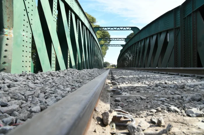 El tren San Martín llegaría a Retiro en julio tras las obras en el puente de Palermo