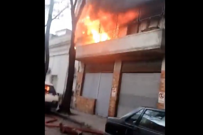 Un hospitalizado tras un incendio en Caballito