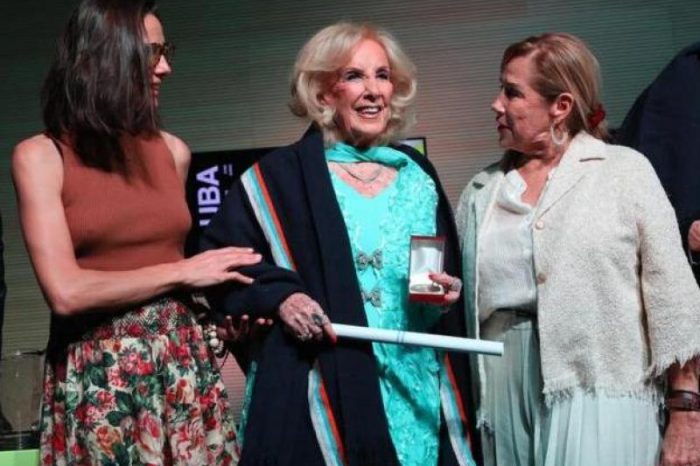 Homenajearon a Mirtha Legrand en la UBA y respaldó el reclamo universitario