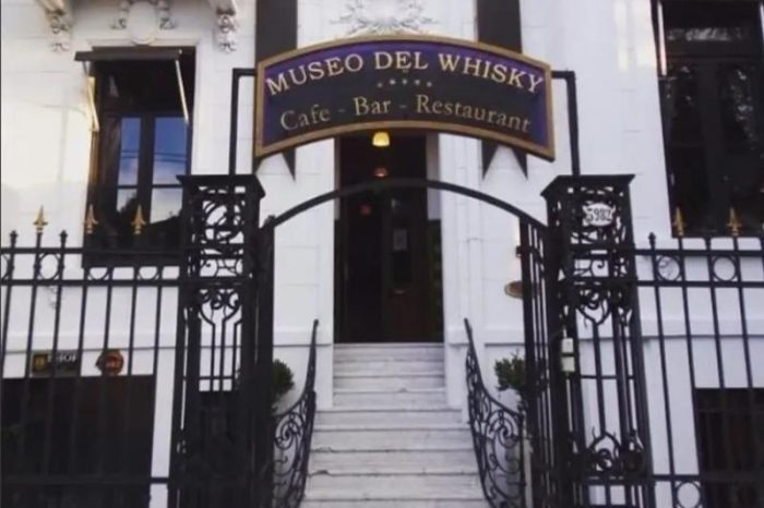 Declararon sitio de Interés Cultural al Museo del Whisky de Villa Urquiza